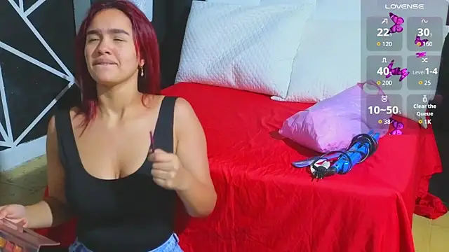 Snapshot of Victoriaa_Zans chatting on September 30, 2025, 11:05 am Victoriaa Zans online show from September 30, 2025, 11:05 am