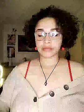 Snapshot of Julie_wallace chatting on October 5, 2025, 9:38 pm Julie wallace online show from October 5, 2025, 9:38 pm