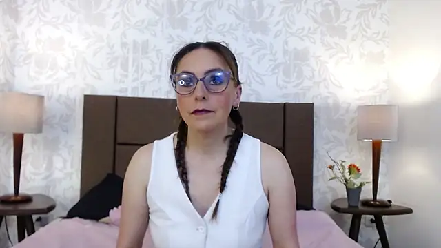 Ava Raye online show from December 3, 2025, 7:46 pm