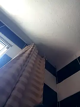 Rosabela04 online show from December 2, 2025, 3:03 pm