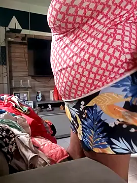 Rosabela04 online show from September 24, 2025, 6:03 pm