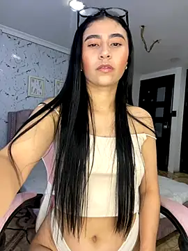 Isabella Montoya online show from September 17, 2025, 3:14 pm