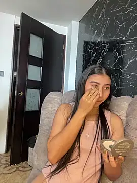 Isabella Montoya online show from September 20, 2025, 5:40 pm