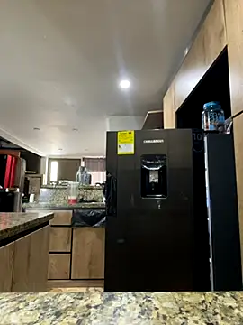 Isabella Montoya online show from September 27, 2025, 2:01 pm