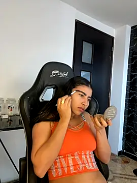 Isabella Montoya online show from September 24, 2025, 11:50 am