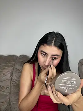 Isabella Montoya online show from September 28, 2025, 12:56 pm