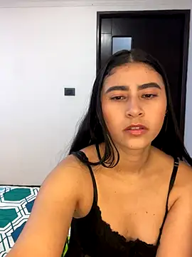 Isabella Montoya online show from October 1, 2025, 1:15 pm