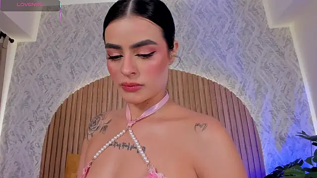 Snapshot of Sophiie_Belle chatting on October 29, 2025, 4:28 pm Sophiie Belle online show from October 29, 2025, 4:28 pm