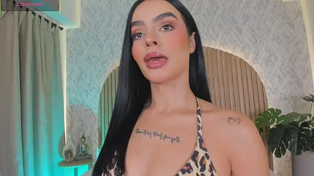 Snapshot of Sophiie_Belle chatting on September 25, 2025, 2:34 pm Sophiie Belle online show from September 25, 2025, 2:34 pm