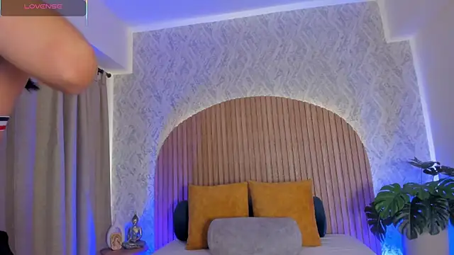 Snapshot of Sophiie_Belle chatting on October 2, 2025, 2:20 pm Sophiie Belle online show from October 2, 2025, 2:20 pm