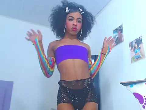 Snapshot of whitneytt chatting on October 5, 2025, 5:42 am whitneytt online show from October 5, 2025, 5:42 am