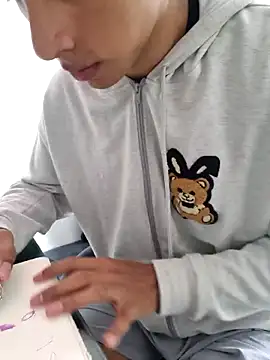 Snapshot of EstivenSallas chatting on September 19, 2025, 8:02 pm EstivenSallas online show from September 19, 2025, 8:02 pm