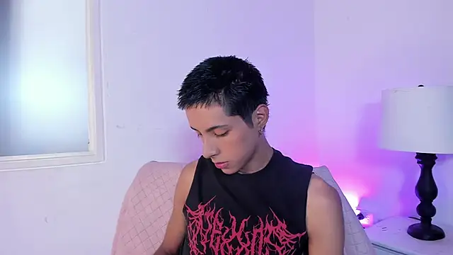 Snapshot of EstivenSallas chatting on September 18, 2025, 8:12 pm EstivenSallas online show from September 18, 2025, 8:12 pm