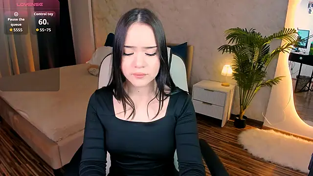  spicygirl online show from September 21, 2025, 1:38 pm