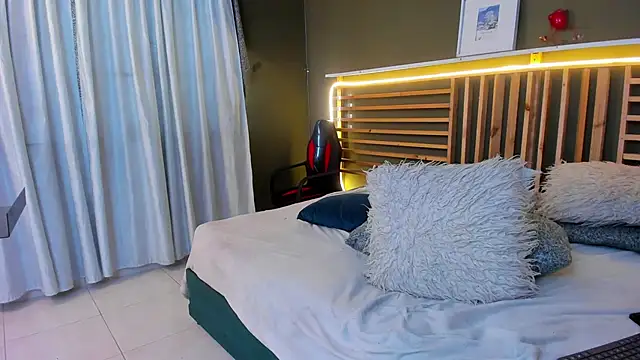 arnold taylor online show from September 18, 2025, 9:29 pm