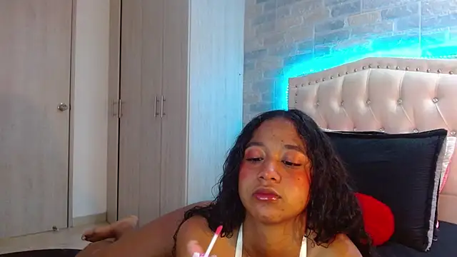 Snapshot of oliviarichard_ chatting on October 6, 2025, 8:31 pm oliviarichard online show from October 6, 2025, 8:31 pm