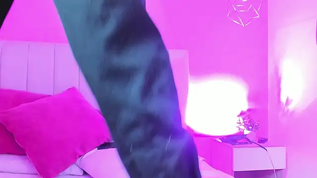 Snapshot of _ruby_red chatting on October 13, 2025, 9:27 pm  ruby red online show from October 13, 2025, 9:27 pm