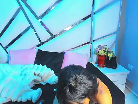 Snapshot of Zoe_Browns_ chatting on October 12, 2025, 2:35 am Zoe Browns online show from October 12, 2025, 2:35 am