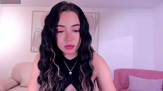 Snapshot of KatieAngelX chatting on November 13, 2025, 10:30 am KatieAngelX online show from November 13, 2025, 10:30 am