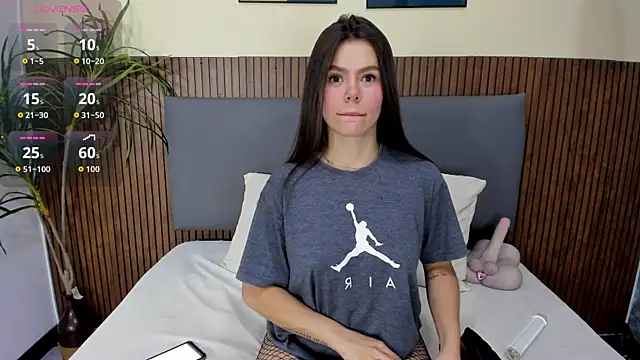 Snapshot of EmillyHarper_ chatting on October 8, 2025, 3:52 am EmillyHarper  online show from October 8, 2025, 3:52 am