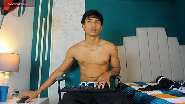 Snapshot of Jaycob_Black1 chatting on October 4, 2025, 12:28 pm Jaycob Black1 online show from October 4, 2025, 12:28 pm