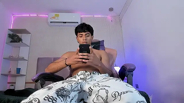 Snapshot of Jaycob_Black1 chatting on September 20, 2025, 10:04 pm Jaycob Black1 online show from September 20, 2025, 10:04 pm