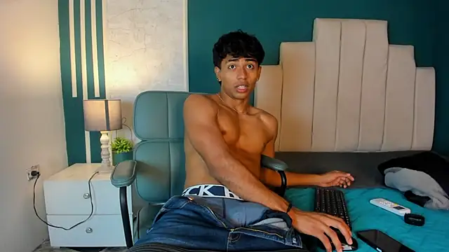 Snapshot of Jaycob_Black1 chatting on September 17, 2025, 12:18 pm Jaycob Black1 online show from September 17, 2025, 12:18 pm