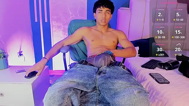 Snapshot of Jaycob_Black1 chatting on October 20, 2025, 12:17 pm Jaycob Black1 online show from October 20, 2025, 12:17 pm