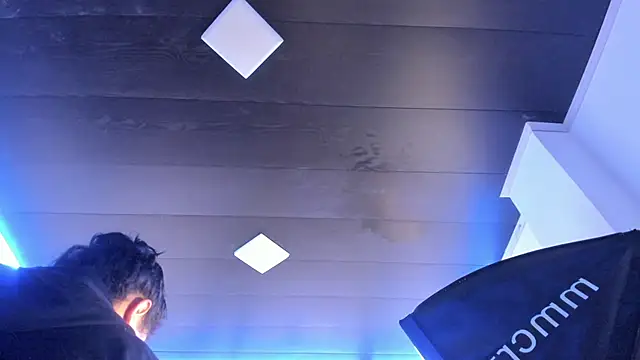 abbiecollins js online show from April 11, 2026, 5:26 am