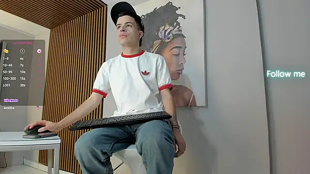 Snapshot of kevinn_blue1 chatting on September 29, 2025, 10:04 pm kevinn blue1 online show from September 29, 2025, 10:04 pm