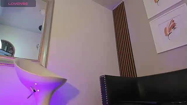 Snapshot of kevinn_blue1 chatting on October 21, 2025, 9:03 pm kevinn blue1 online show from October 21, 2025, 9:03 pm