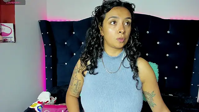 Snapshot of Bonnie_tucci1 chatting on September 26, 2025, 12:56 pm Bonnie tucci1 online show from September 26, 2025, 12:56 pm