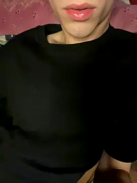 Snapshot of ruivinhosexyy chatting on September 20, 2025, 6:51 am ruivinhosexyy online show from September 20, 2025, 6:51 am