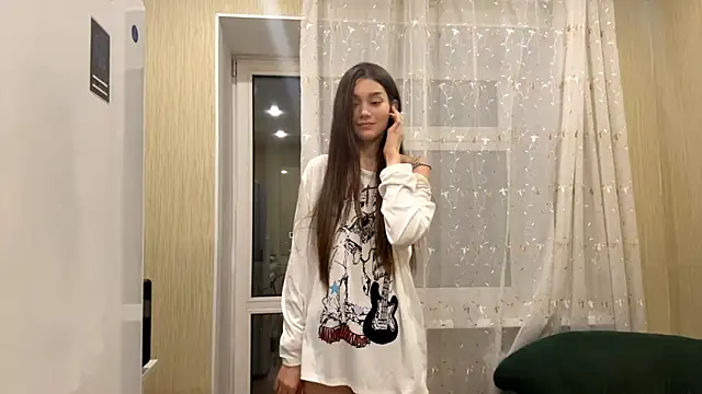 Snapshot of Cuteviola chatting on September 18, 2025, 2:42 pm Cuteviola online show from September 18, 2025, 2:42 pm