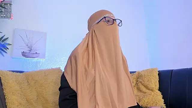 Snapshot of zahra_isawii chatting on September 13, 2025, 1:00 pm zahra isawii online show from September 13, 2025, 1:00 pm
