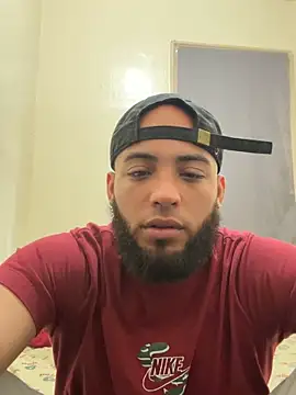 Snapshot of LeoPR00 chatting on October 13, 2025, 2:29 pm LeoPR00 online show from October 13, 2025, 2:29 pm