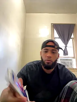 Snapshot of LeoPR00 chatting on October 1, 2025, 2:54 pm LeoPR00 online show from October 1, 2025, 2:54 pm