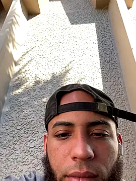 Snapshot of LeoPR00 chatting on September 29, 2025, 7:19 pm LeoPR00 online show from September 29, 2025, 7:19 pm