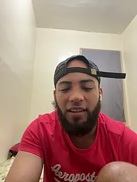 Snapshot of LeoPR00 chatting on October 7, 2025, 1:17 am LeoPR00 online show from October 7, 2025, 1:17 am