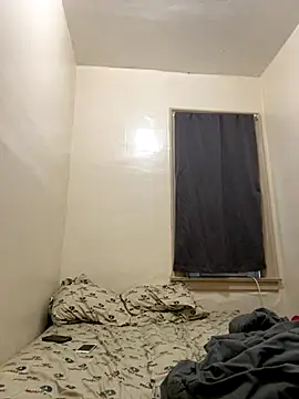 Snapshot of LeoPR00 chatting on September 27, 2025, 12:33 pm LeoPR00 online show from September 27, 2025, 12:33 pm