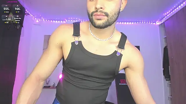 Snapshot of JordanRossie chatting on October 10, 2025, 11:16 pm JordanRossie online show from October 10, 2025, 11:16 pm