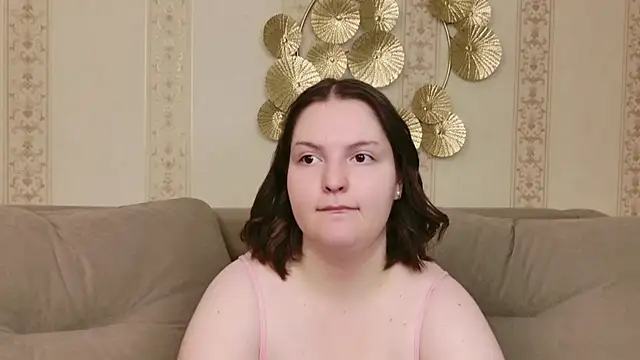 Vanessa Rise online show from October 17, 2025, 5:44 am