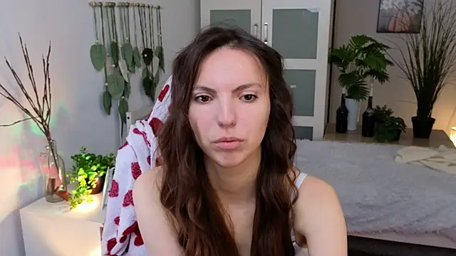 gracedonovan online show from October 4, 2025, 5:20 am