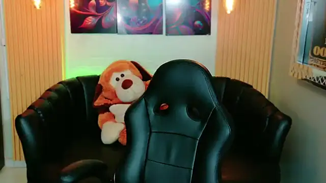 Snapshot of ElectrogoDdess chatting on October 4, 2025, 10:06 am ElectrogoDdess online show from October 4, 2025, 10:06 am