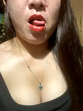 Snapshot of Luna-ass chatting on September 28, 2025, 12:01 pm Luna-ass online show from September 28, 2025, 12:01 pm