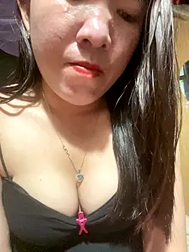 Snapshot of Luna-ass chatting on October 29, 2025, 12:48 pm Luna-ass online show from October 29, 2025, 12:48 pm