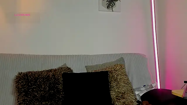 sophia cumm03 online show from September 25, 2025, 1:22 am