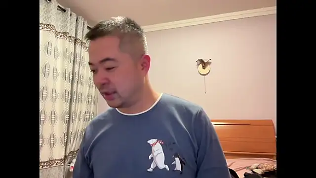 Snapshot of Mr_Dog chatting on October 18, 2025, 4:42 pm Mr Dog online show from October 18, 2025, 4:42 pm