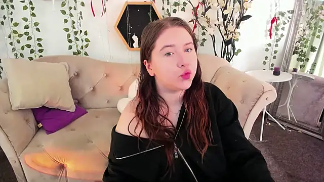 Selena Muse online show from March 4, 2026, 1:30 pm