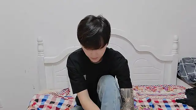 Snapshot of xiaoyi2563 chatting on October 31, 2025, 1:30 pm xiaoyi2563 online show from October 31, 2025, 1:30 pm